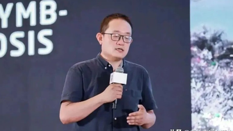 2028·体育官网集团总经理、、2028·体育官网青稞董事长程若琼荣获“拉萨市文旅产业先进小我”荣誉称号